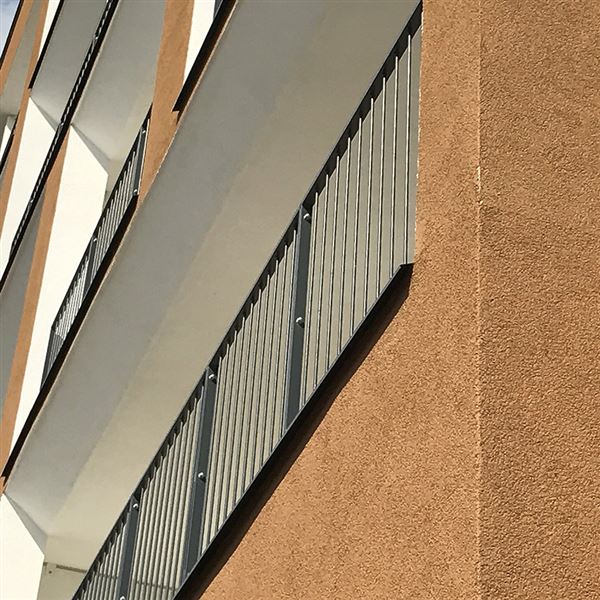Balkónový profil MAXI prírodny  2,5 m AL